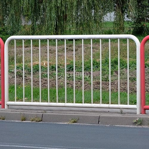 Bariera drogowa U11 stalowa ocynkowana i malowana szczeblinkowa przykręcana 2000x1100