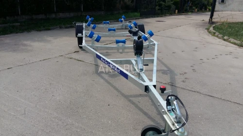 Przyczepa podłodziowa  dmc 750 