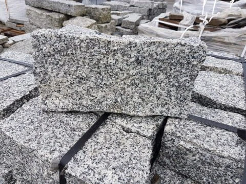 Bloczek Opornik granitowy ok.10x20x40 szary