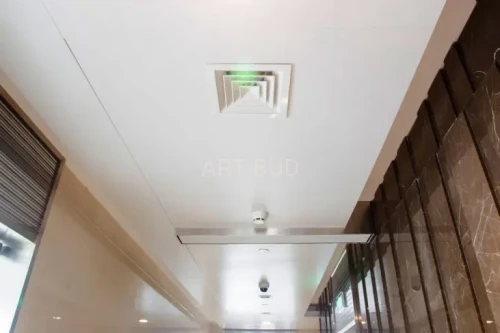 Sufit metalowy L0 bez perforacji podwieszany