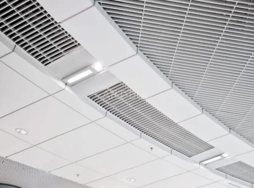 Sufit metalowy kasetonowy VARIO podwieszany