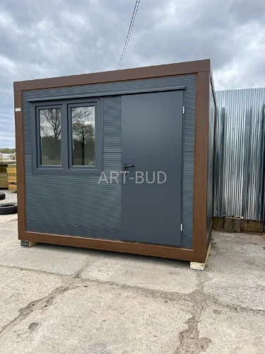 Pawilon kontenerowy 3x2m z elektryką i oknem