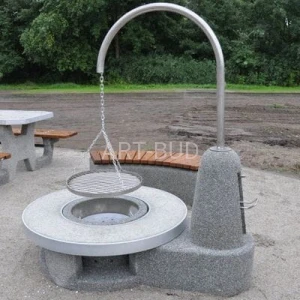 Grill ogrodowy betonowy Żuraw 