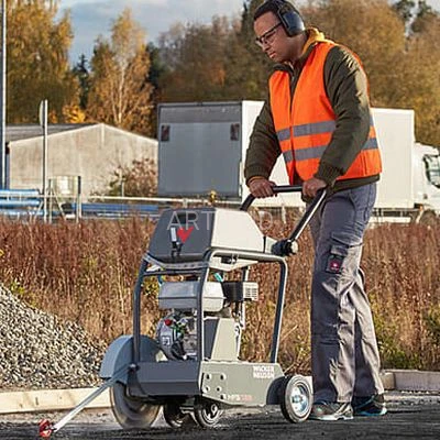 Przecinarka do cięcia nawierzchni MFS735 Wacker Neuson