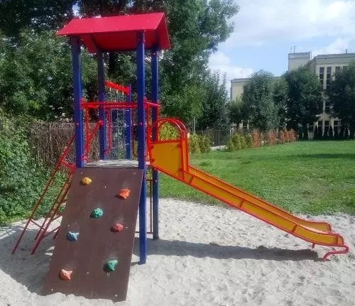 Zestaw na place zabaw Zjeżdżalnia ze ścianką z lin