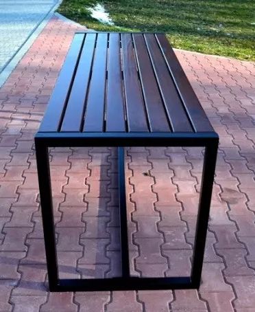 Długość całkowita 150/180cm Wysokość całkowita 74cm Długość desek 150/180cm Głębokość blatu 67cm